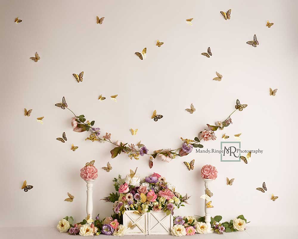 Kate Frühling Blumen Schmetterling Garten Hintergrund von Mandy Ringe Photography