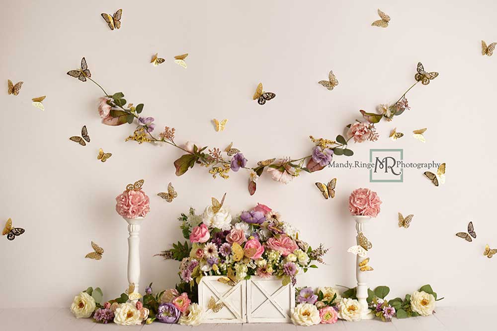 Kate Frühling Blumen Schmetterling Garten Hintergrund von Mandy Ringe Photography