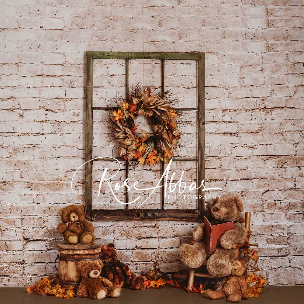 Kate Herbst Fenster mit Bären Hintergrund von Rose Abbas