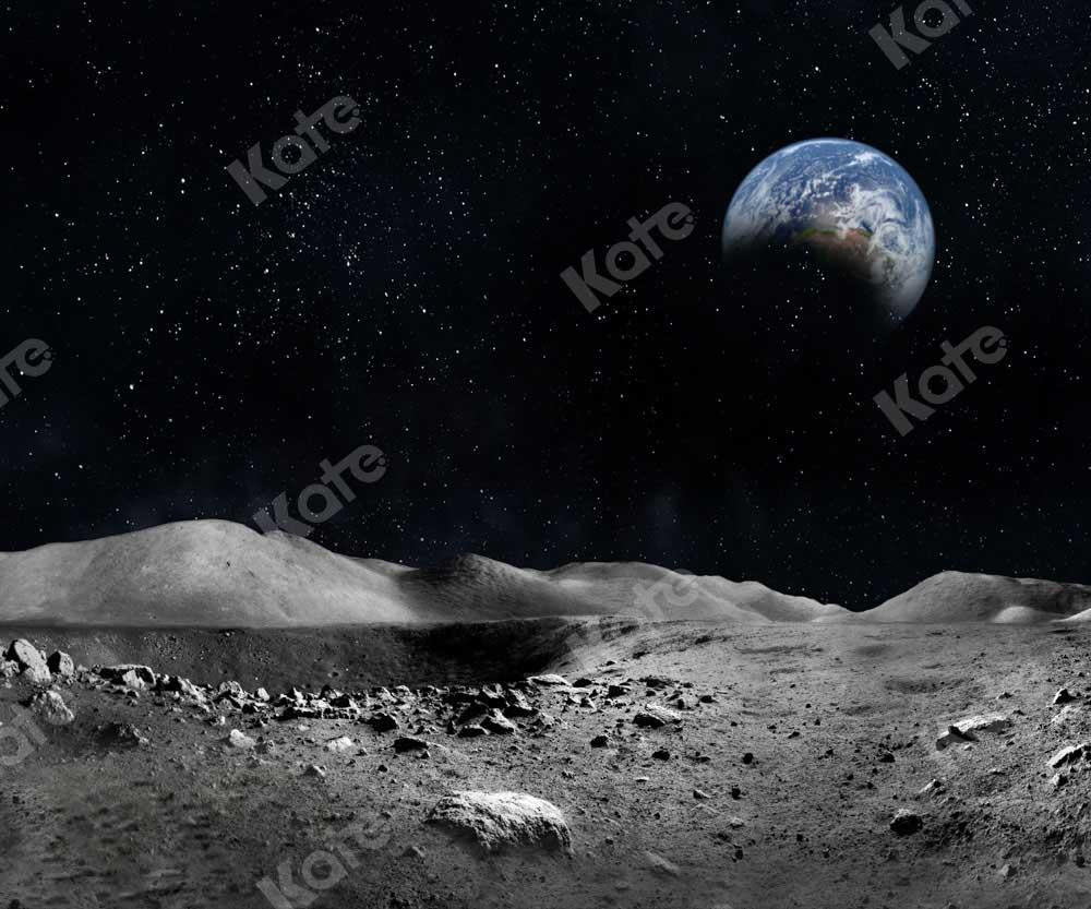 Kate Mond Weltraum Hintergrund Erde Astronaut von Chain Photography