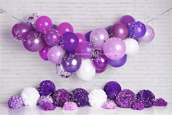 Kate lila Geburtstag Luftballons  Ziegelwand Hintergrund von Mandy Ringe Photography - Kate Backdrop.de