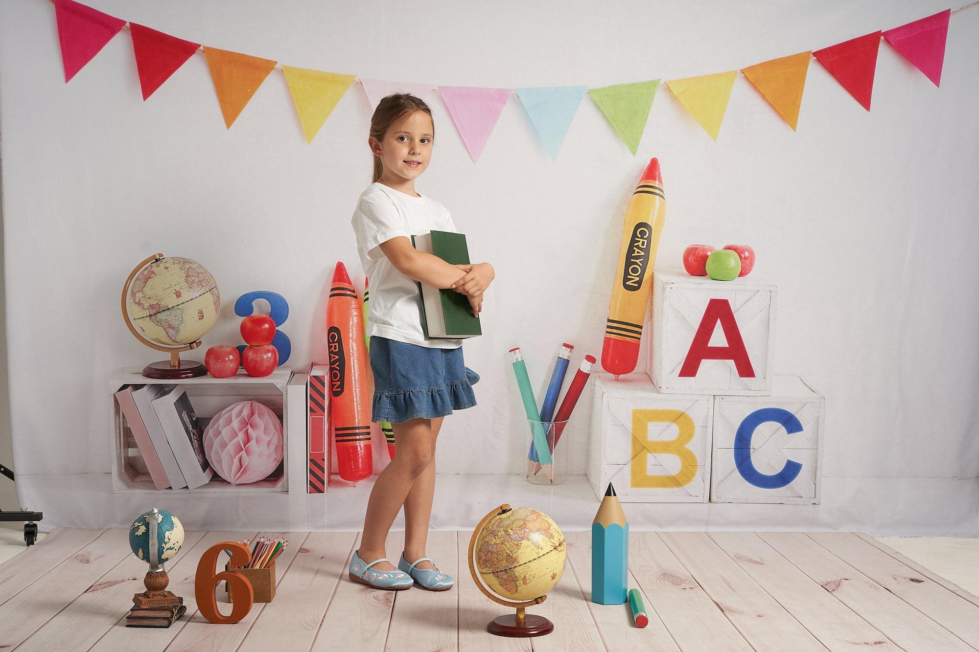 Kate Einschulung  Schule Hintergrund Wachsmalstift für Fotografie